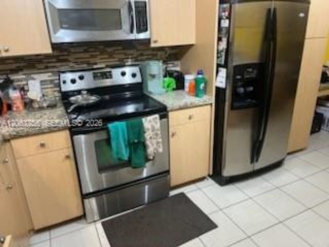 11041 SW 166th Ter, Miami, FL 33157
