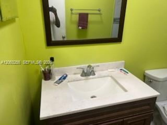 11041 SW 166th Ter, Miami, FL 33157
