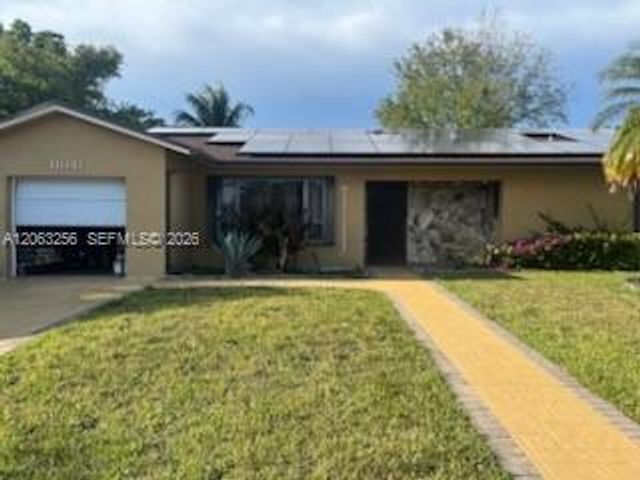 11041 SW 166th Ter, Miami, FL 33157