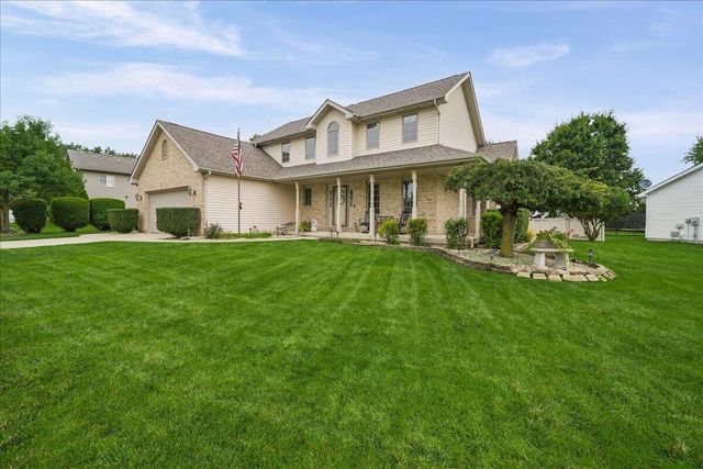 2252 Lennox Lane, Valparaiso, IN 46385