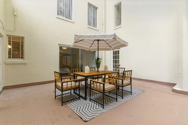 244 Lakeside Drive 2, Oakland, CA 94612