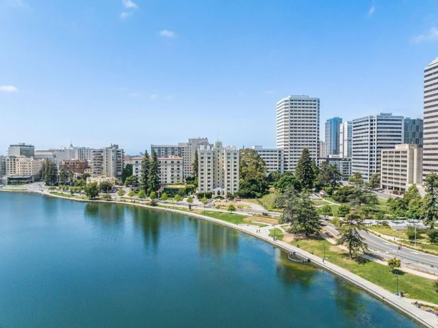 244 Lakeside Drive 2, Oakland, CA 94612