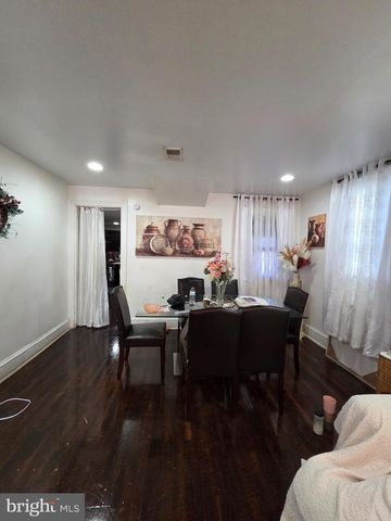 427 WALNUT ST, Pottstown, PA 19464