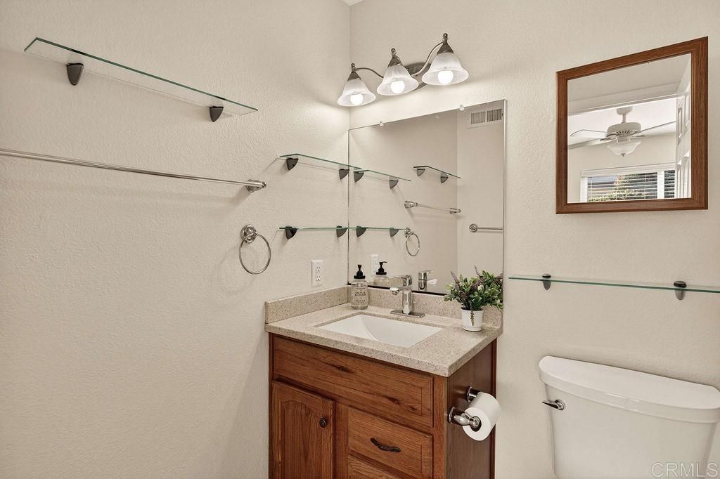 Image 14 of property listing at 10943 Martinique Way, San Diego, CA 92126