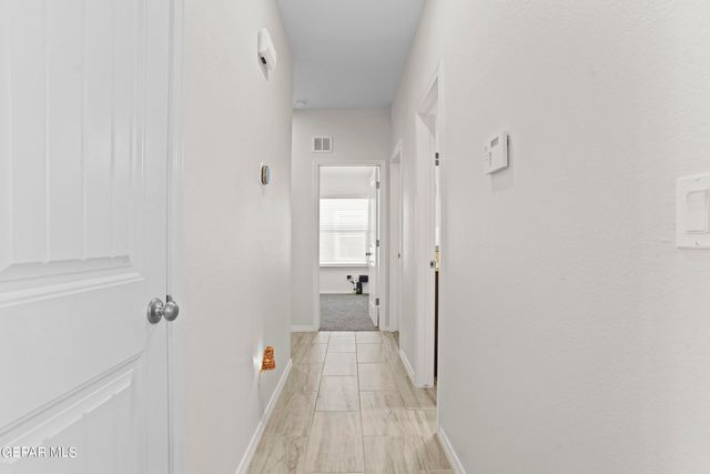 325 SAMUEL VISTA Street, Horizon City, TX 79928