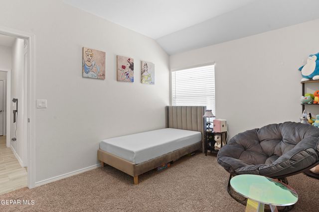 325 SAMUEL VISTA Street, Horizon City, TX 79928
