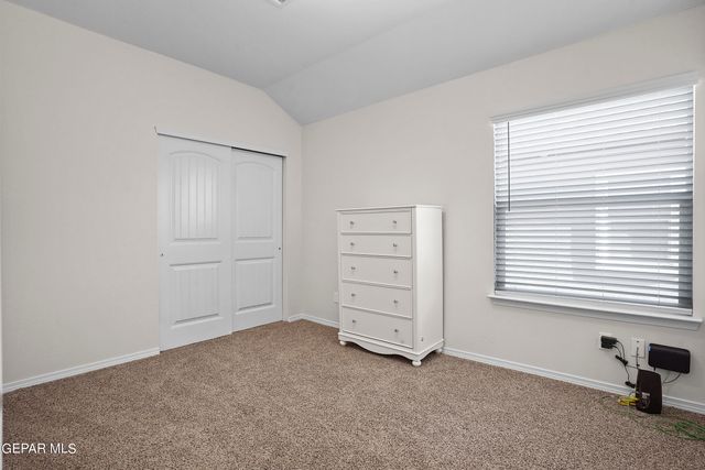 325 SAMUEL VISTA Street, Horizon City, TX 79928