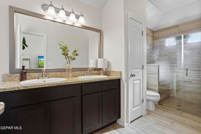 325 SAMUEL VISTA Street, Horizon City, TX 79928
