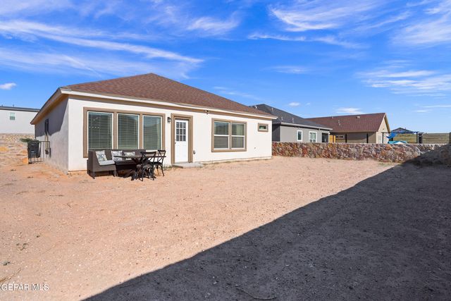 325 SAMUEL VISTA Street, Horizon City, TX 79928