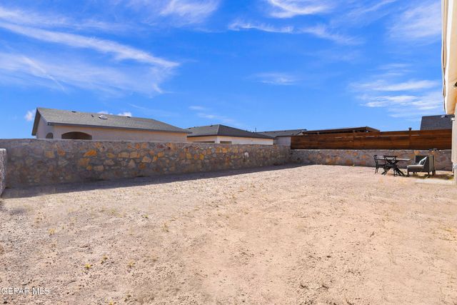 325 SAMUEL VISTA Street, Horizon City, TX 79928
