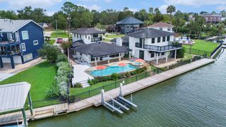 107 Cedar Lane, Seabrook, TX 77586