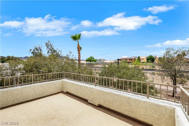 625 Bighorn Creek Street, Henderson, NV 89002