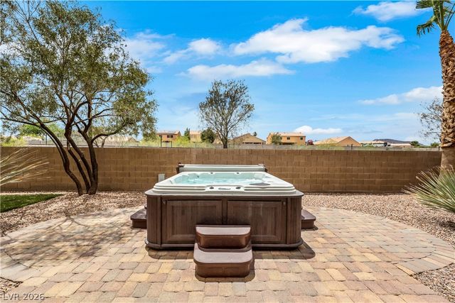 625 Bighorn Creek Street, Henderson, NV 89002