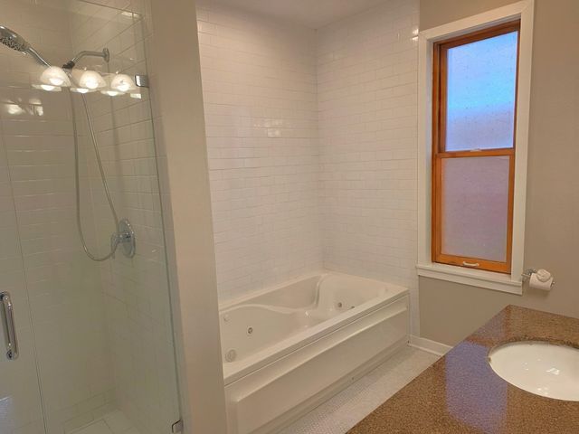 1708 S Desplaines Street 1, Chicago, IL 60616