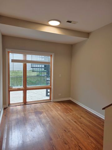 1708 S Desplaines Street 1, Chicago, IL 60616