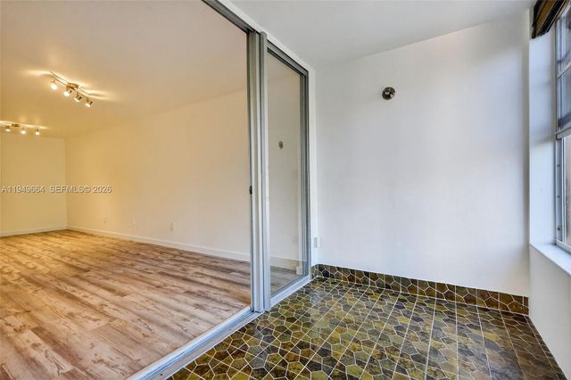 1501 NE 191st St C212, Miami, FL 33179