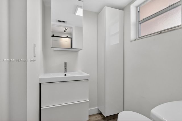 1501 NE 191st St C212, Miami, FL 33179