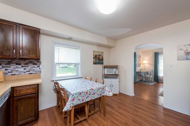 3315 Emmaus Avenue, Zion, IL 60099