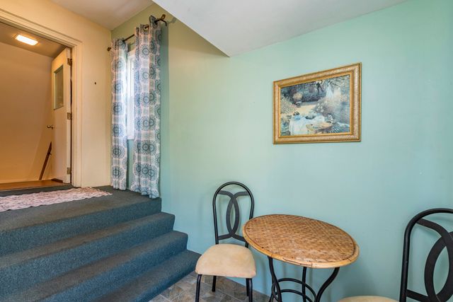 3315 Emmaus Avenue, Zion, IL 60099