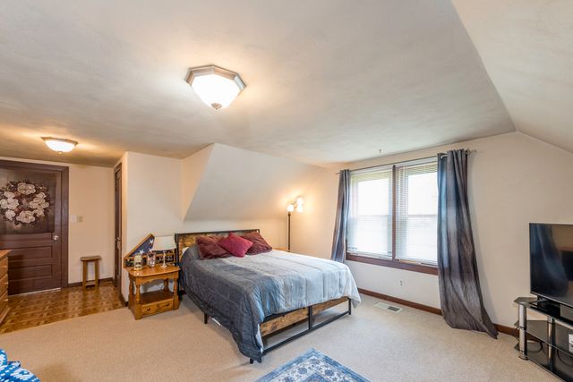 3315 Emmaus Avenue, Zion, IL 60099