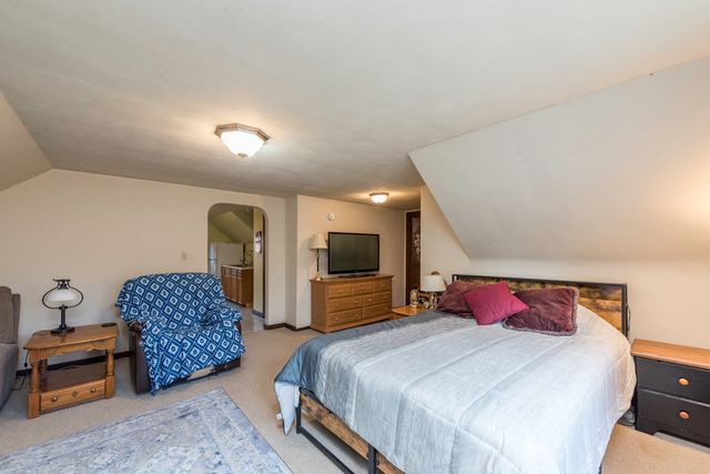 3315 Emmaus Avenue, Zion, IL 60099