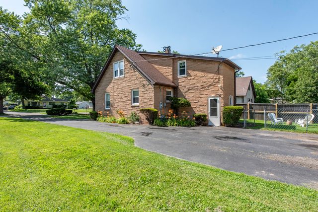 3315 Emmaus Avenue, Zion, IL 60099