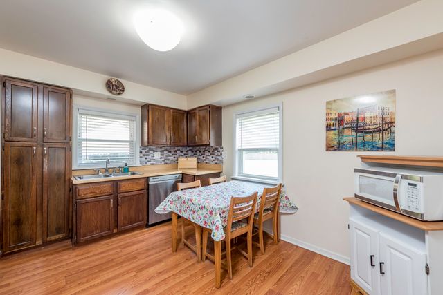 3315 Emmaus Avenue, Zion, IL 60099