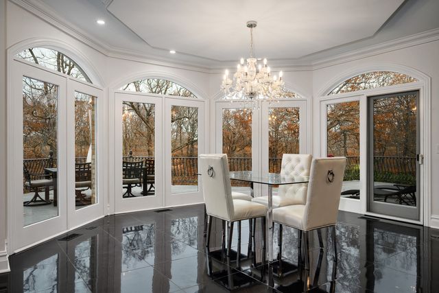 3481 Bradley Court, Highland Park, IL 60035