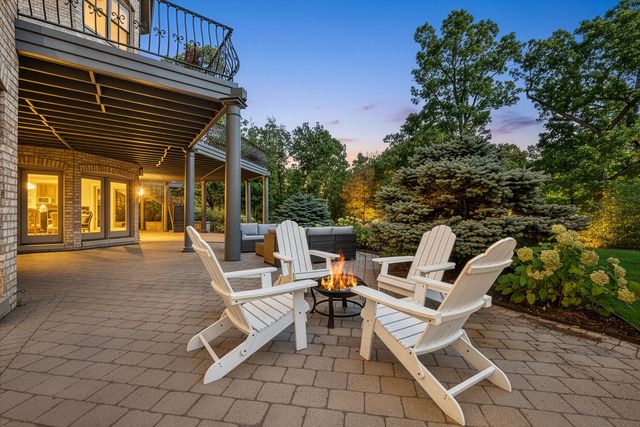 3481 Bradley Court, Highland Park, IL 60035