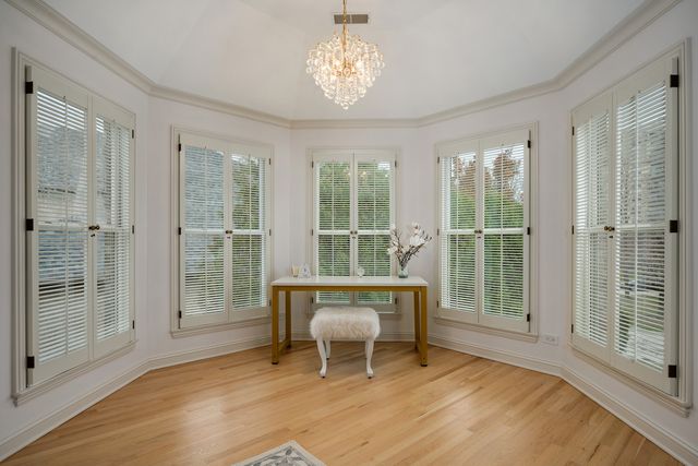 3481 Bradley Court, Highland Park, IL 60035