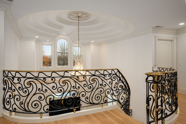 3481 Bradley Court, Highland Park, IL 60035