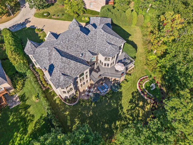 3481 Bradley Court, Highland Park, IL 60035