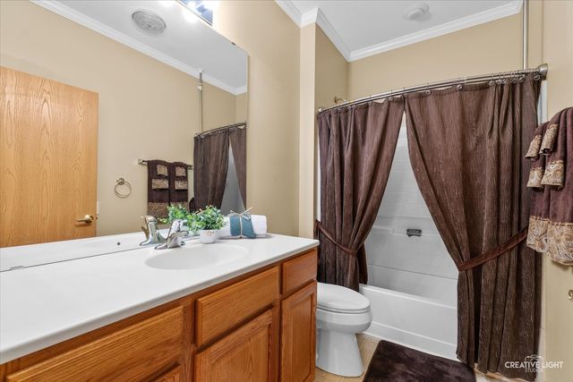 13567 Yellow Pine Drive, Huntley, IL 60142