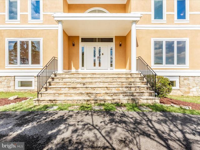 12 BARLEY FIELD, Dickerson, MD 20842