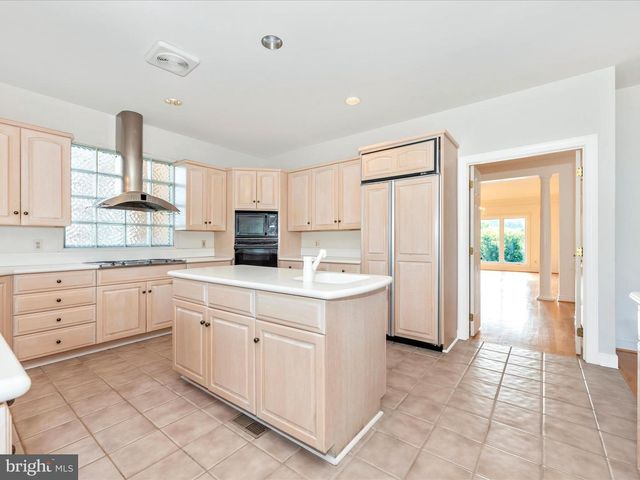 12 BARLEY FIELD, Dickerson, MD 20842