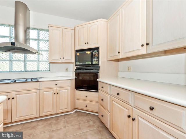 12 BARLEY FIELD, Dickerson, MD 20842