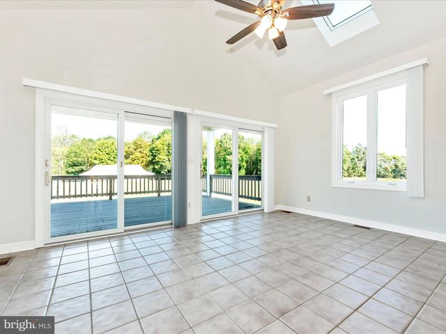 12 BARLEY FIELD, Dickerson, MD 20842