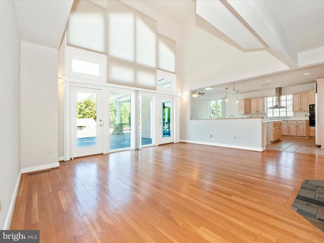 12 BARLEY FIELD, Dickerson, MD 20842