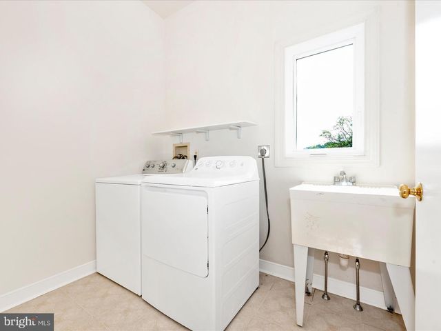 12 BARLEY FIELD, Dickerson, MD 20842