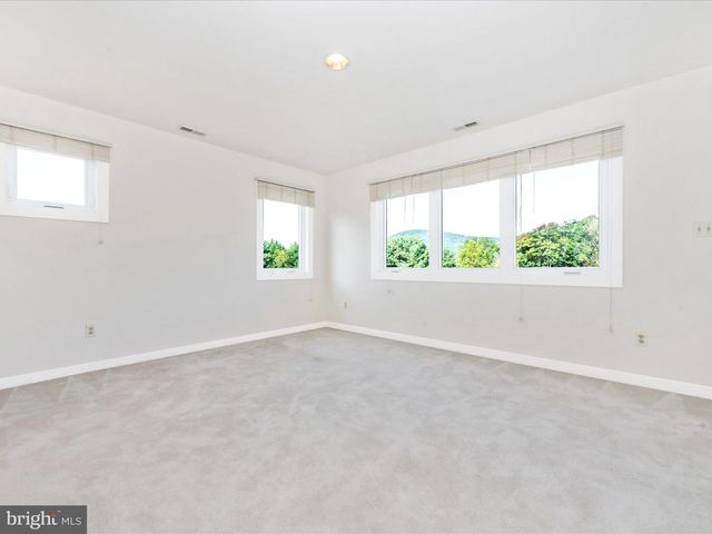 12 BARLEY FIELD, Dickerson, MD 20842