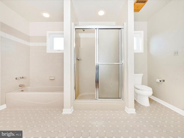 12 BARLEY FIELD, Dickerson, MD 20842