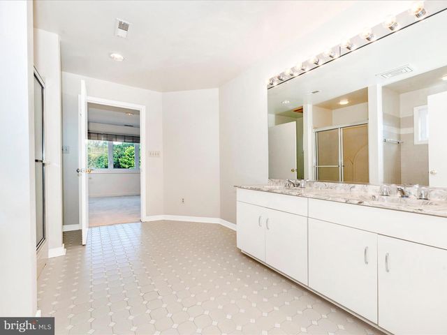 12 BARLEY FIELD, Dickerson, MD 20842