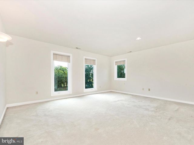 12 BARLEY FIELD, Dickerson, MD 20842