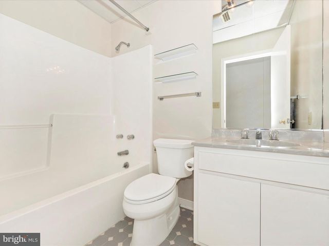 12 BARLEY FIELD, Dickerson, MD 20842