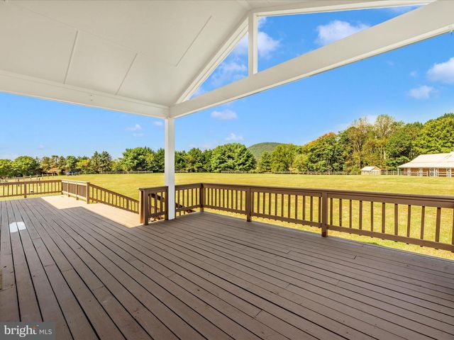 12 BARLEY FIELD, Dickerson, MD 20842