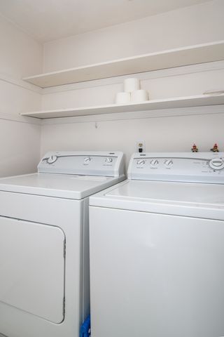 21 Westerly St 6, Wellesley, MA 02482