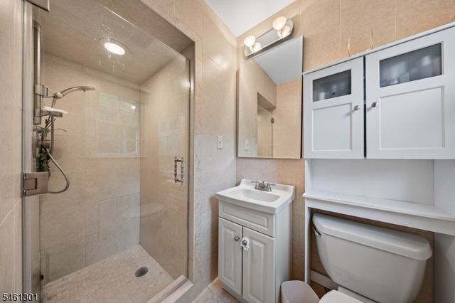 3 Debby Ln, Warren Twp., NJ 07059