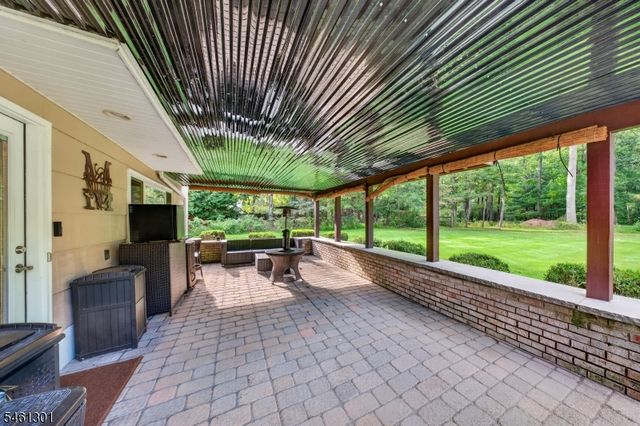 3 Debby Ln, Warren Twp., NJ 07059