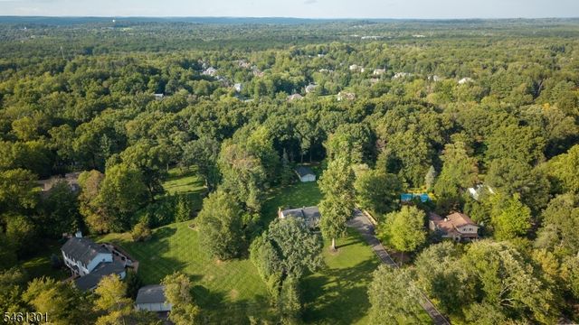 3 Debby Ln, Warren Twp., NJ 07059