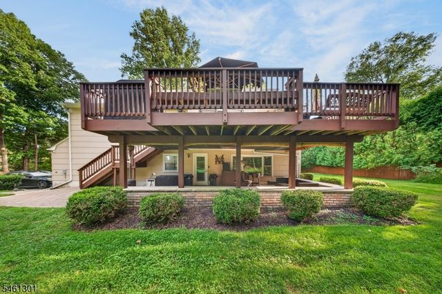 3 Debby Ln, Warren Twp., NJ 07059